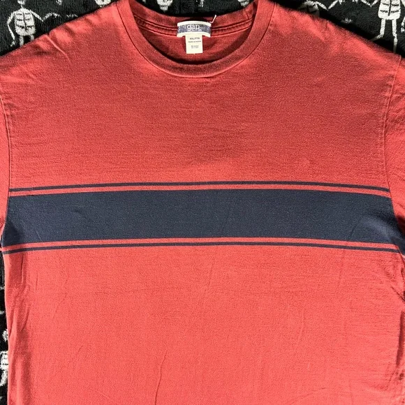 Vintage RARE GAP Made in Russia - Men's Orange T-Shirt with Navy Stripe - Picture 2 of 7